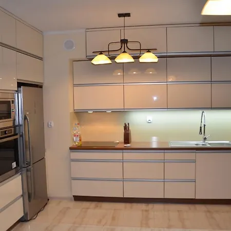 Luksusowy Przy Plazy Niegocin 기지크코