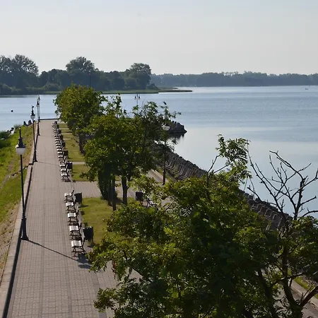 Luksusowy Przy Plazy Niegocin 기지크코